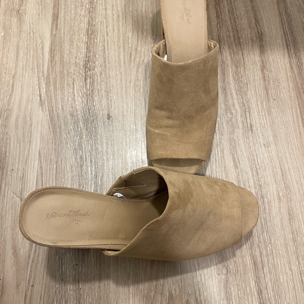 Vionic Women's Beige Suede Mules